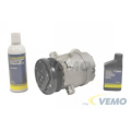 V40-15-2002KIT2 VEMO/VAICO Компрессор, кондиционер